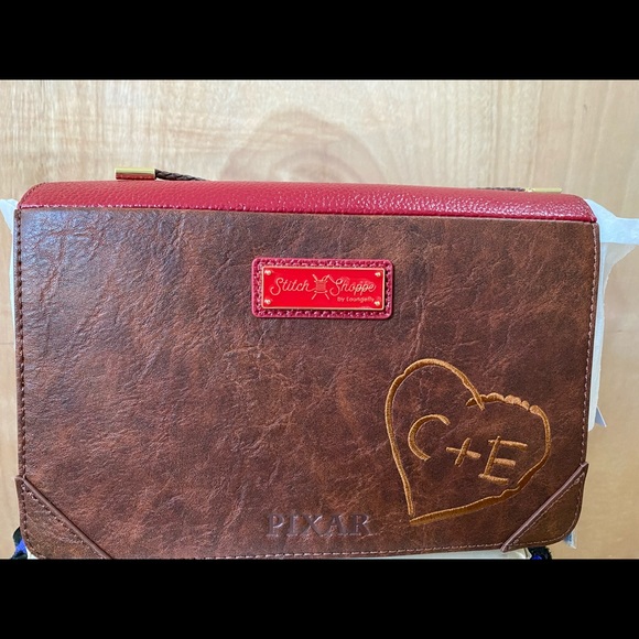 COPY - Pixar Stitch Shoppe Up My Adventure Purse With Pin - Picture 3 of 7